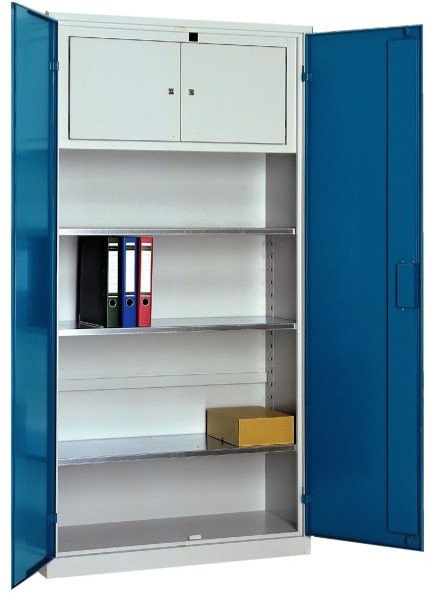 Materialschränke mit Wertfächer 